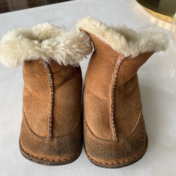 UGG boots - Picture 3 of 5